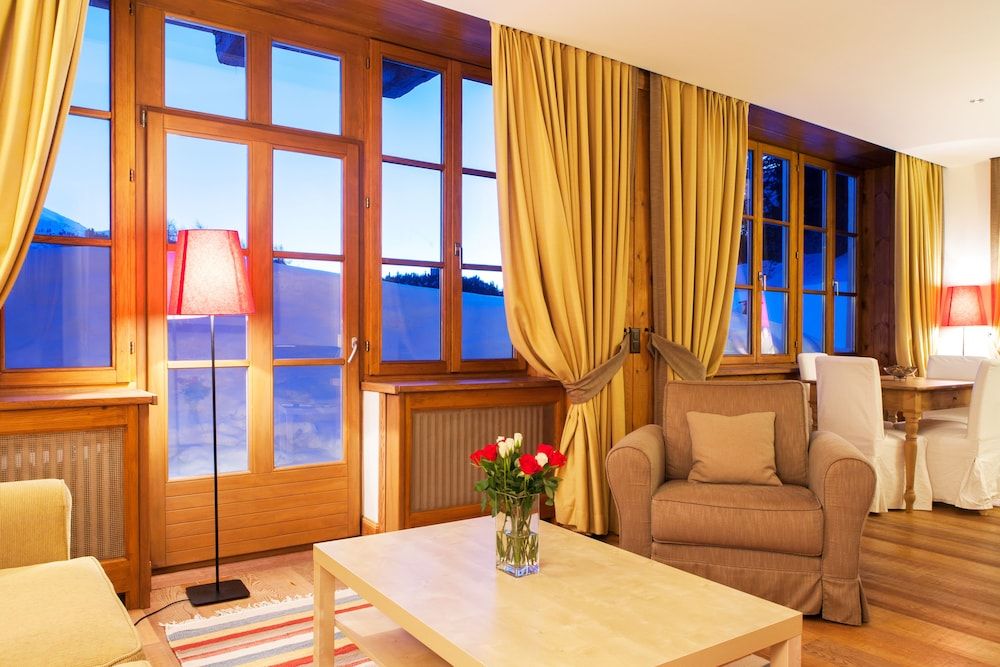 Maloja Palace Deluxe Apartment, Annex Building (Club House) 7
