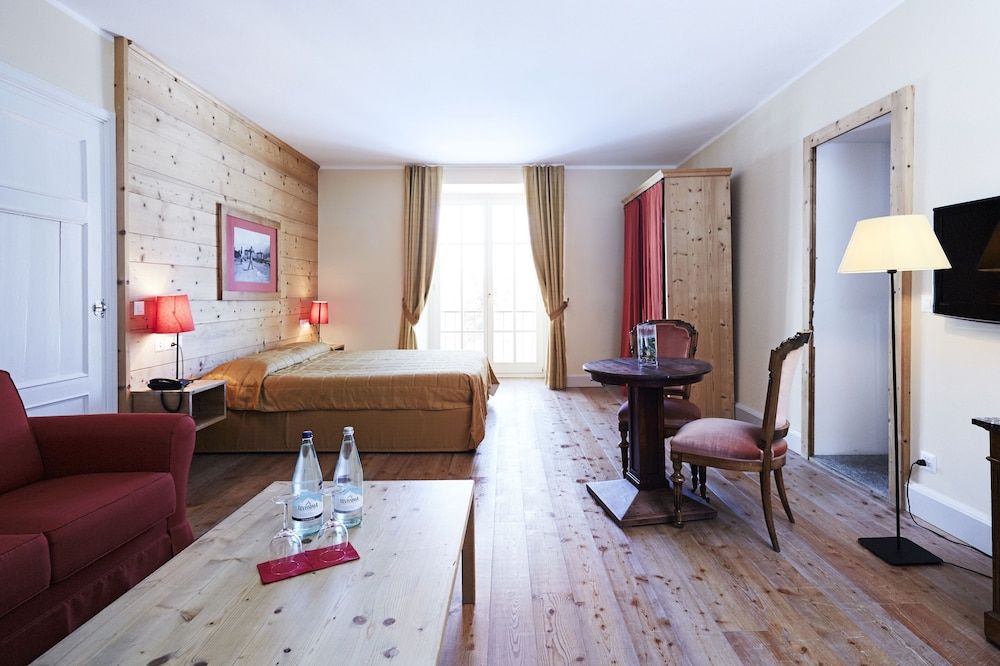 Maloja Palace Deluxe Double Room 21