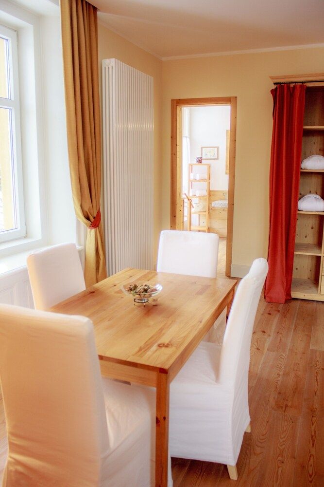 Maloja Palace Deluxe Apartment 9