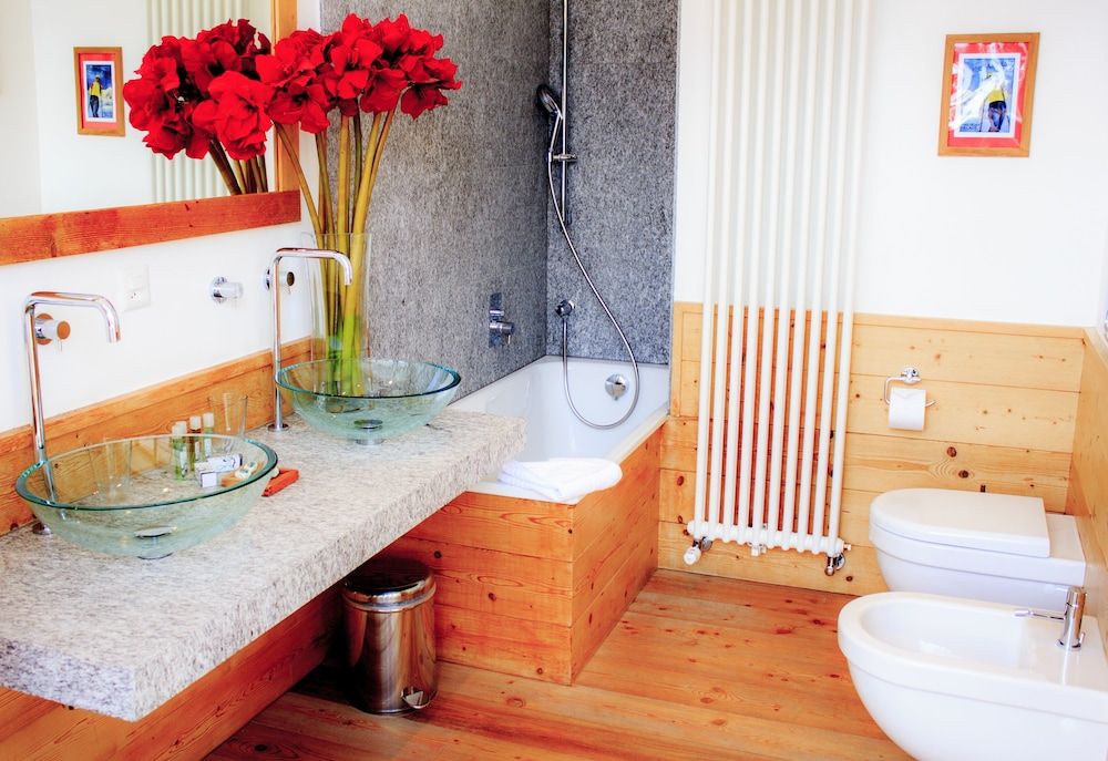 Maloja Palace Deluxe Double Room 18