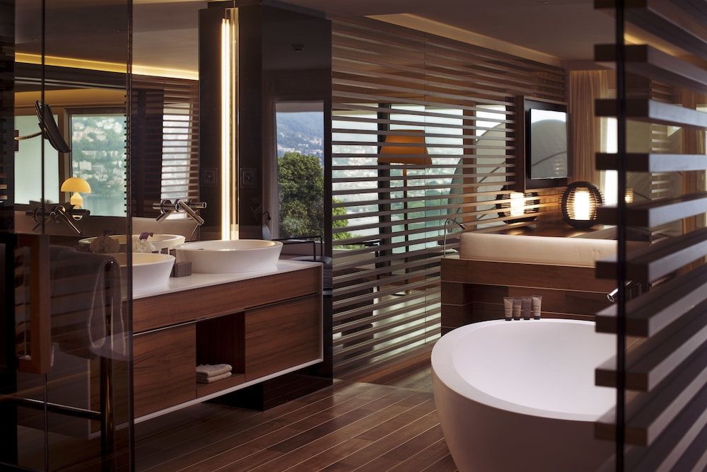 The View Lugano Premium Suite, 1 King Bed with Sofa bed, Terrace, Lake View 6