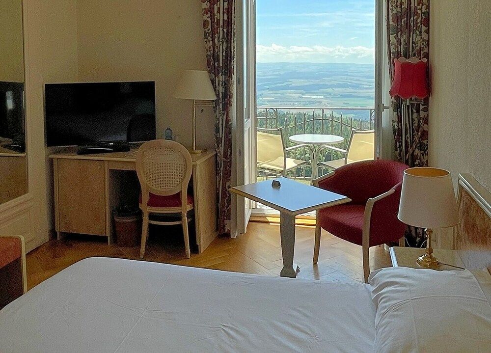 Grand Hôtel des Rasses & Wellness Double Room, Mountain View 9