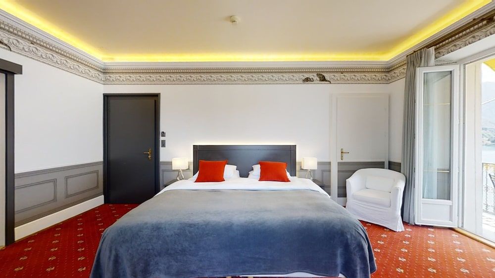 Superior Deluxe Double Room, 2 Twin Beds, Lake View with Balcony