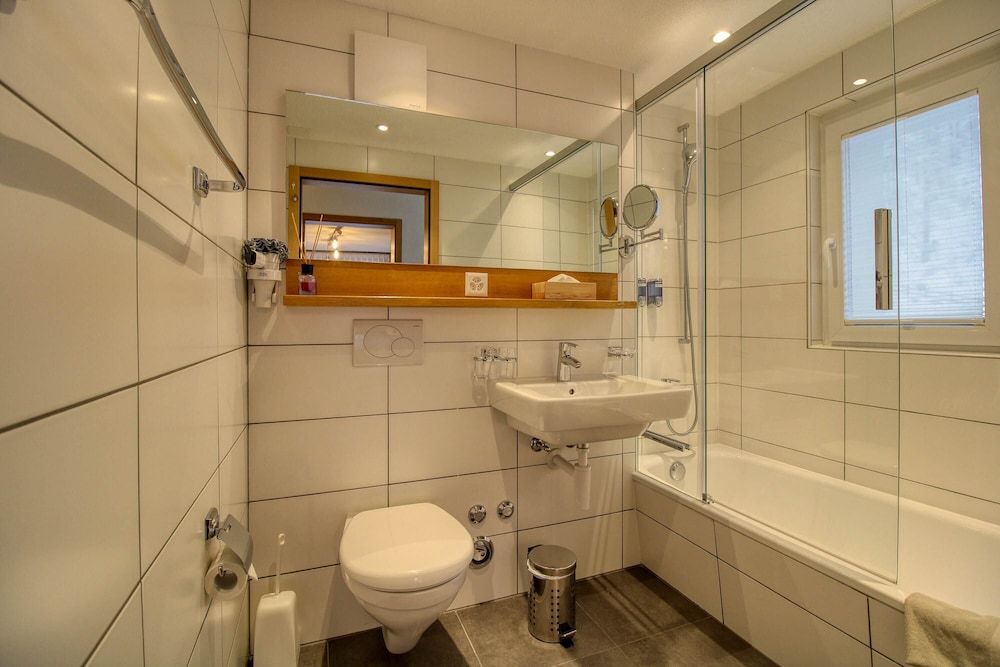 Matterhorngruss Apartments Luxury Apartment, 2 Bedrooms, Mountain View, Mountainside 10