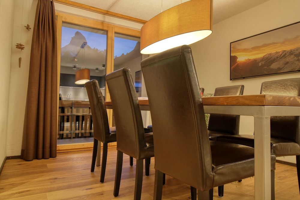 Matterhorngruss Apartments Luxury Apartment, 3 Bedrooms, Mountain View, Mountainside 9