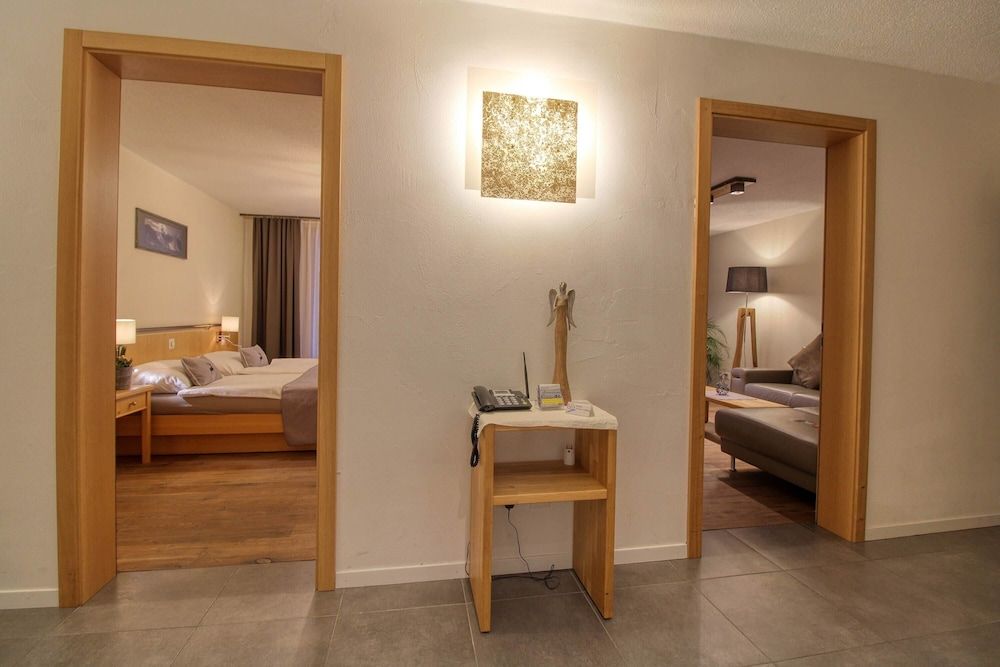 Matterhorngruss Apartments Luxury Apartment, 2 Bedrooms, Mountain View, Mountainside 8