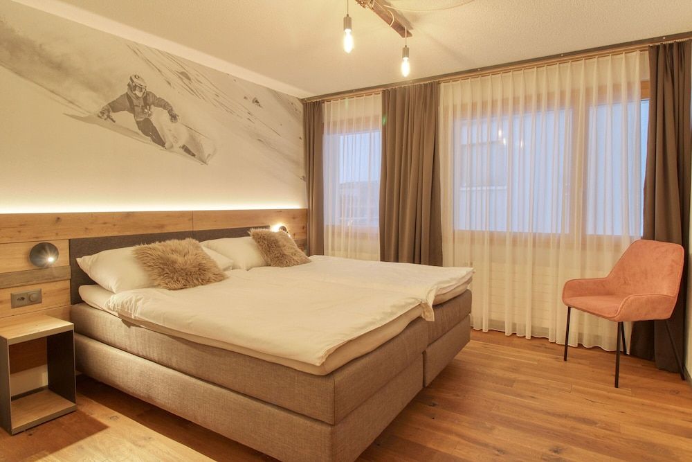 Matterhorngruss Apartments Luxury Apartment, 3 Bedrooms, Accessible, Garden Area 7