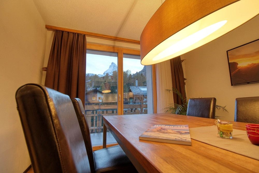 Matterhorngruss Apartments Luxury Apartment, 3 Bedrooms, Mountain View, Mountainside 8