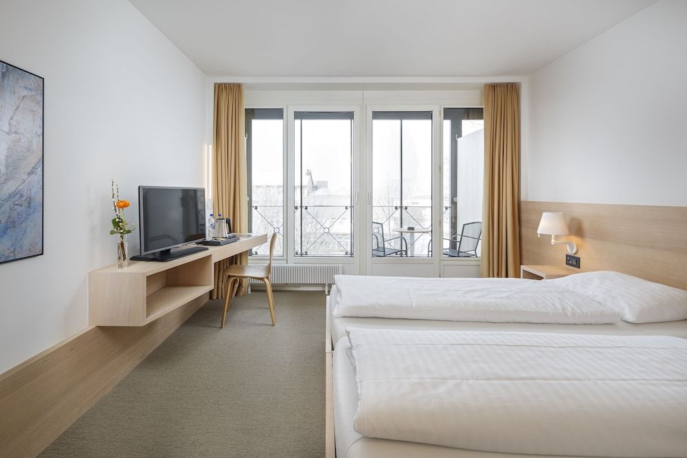 Standard Twin Room, 1 Double Bed