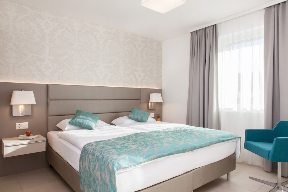 City Stay Apartments Lindenstraße Deluxe Penthouse, 1 Bedroom, Kitchen 3