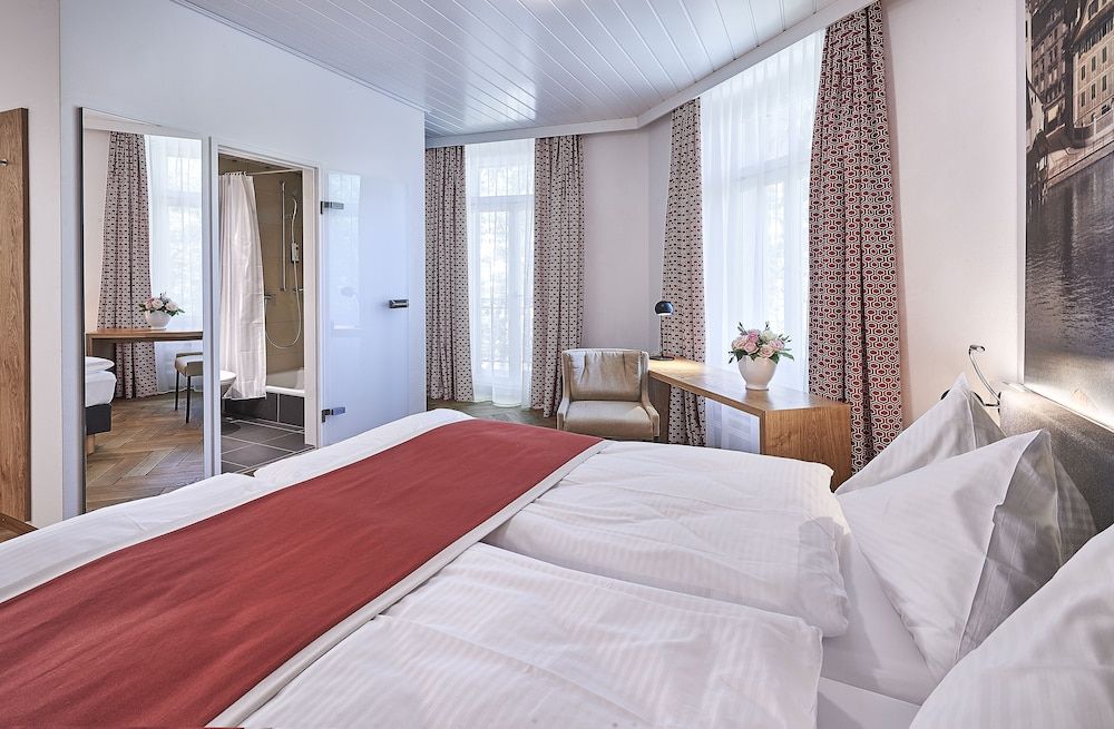 Hotel Central Luzern Classic Double Room (Cosy) 5