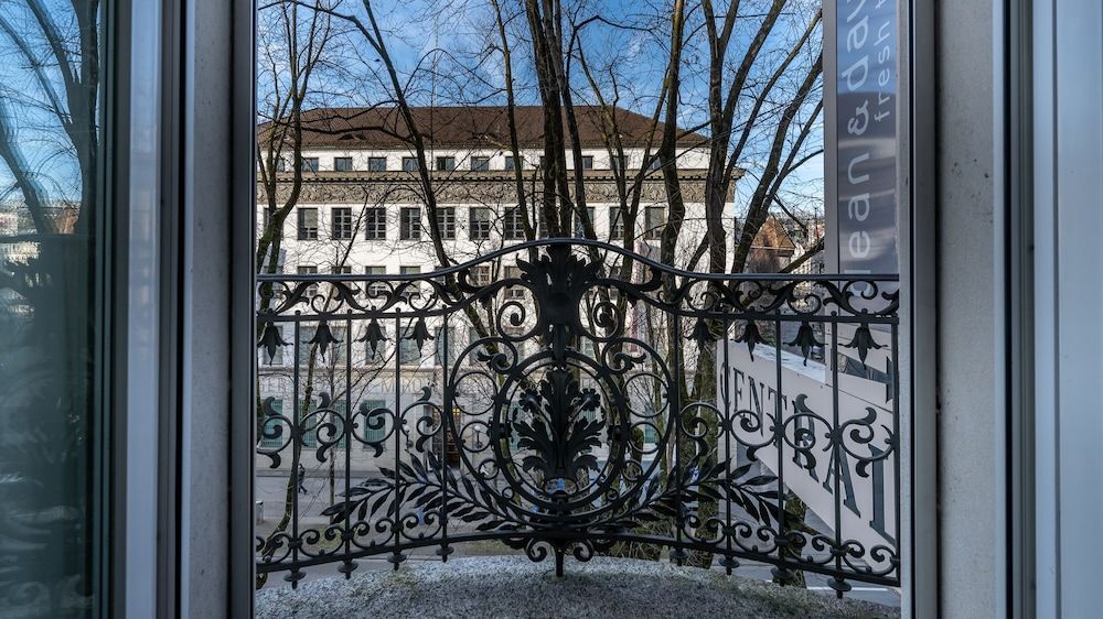 undefined Hotel Central Luzern 4