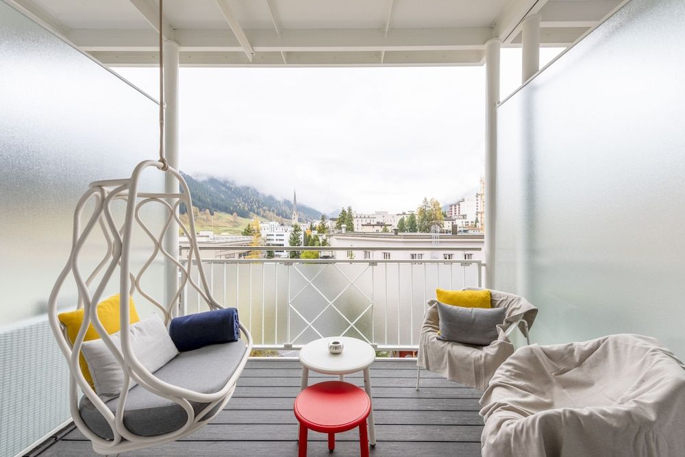 Hard Rock Hotel Davos Deluxe Room, 1 King Bed 5