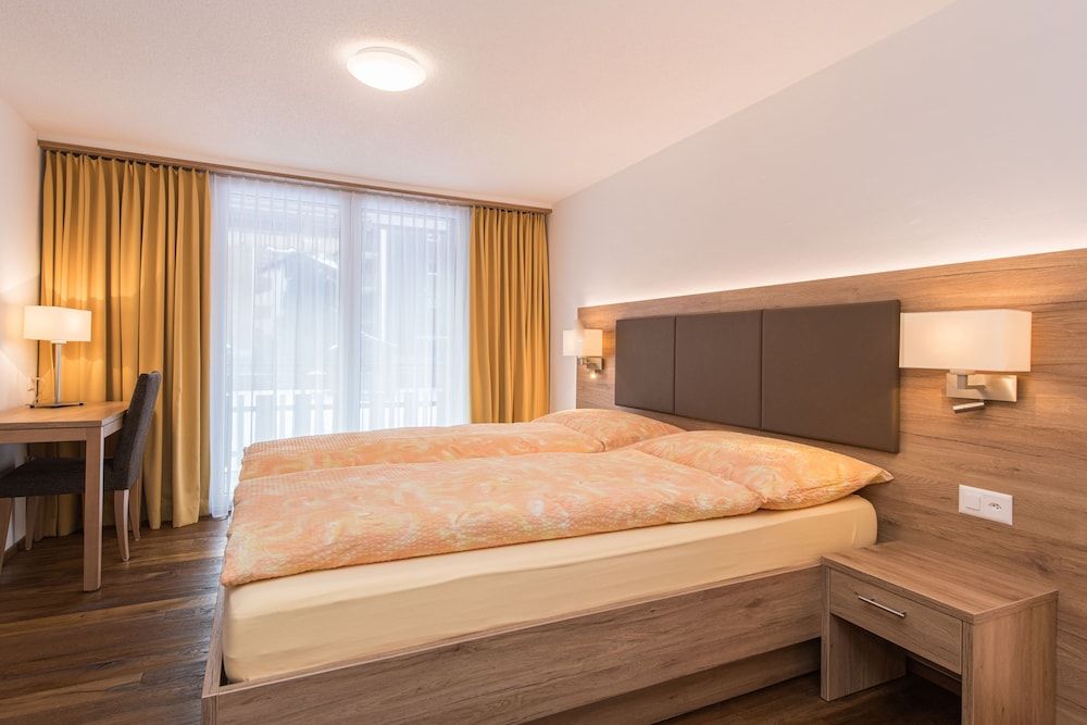 Apartment, 2 Bedrooms, Kitchen, Mountain View