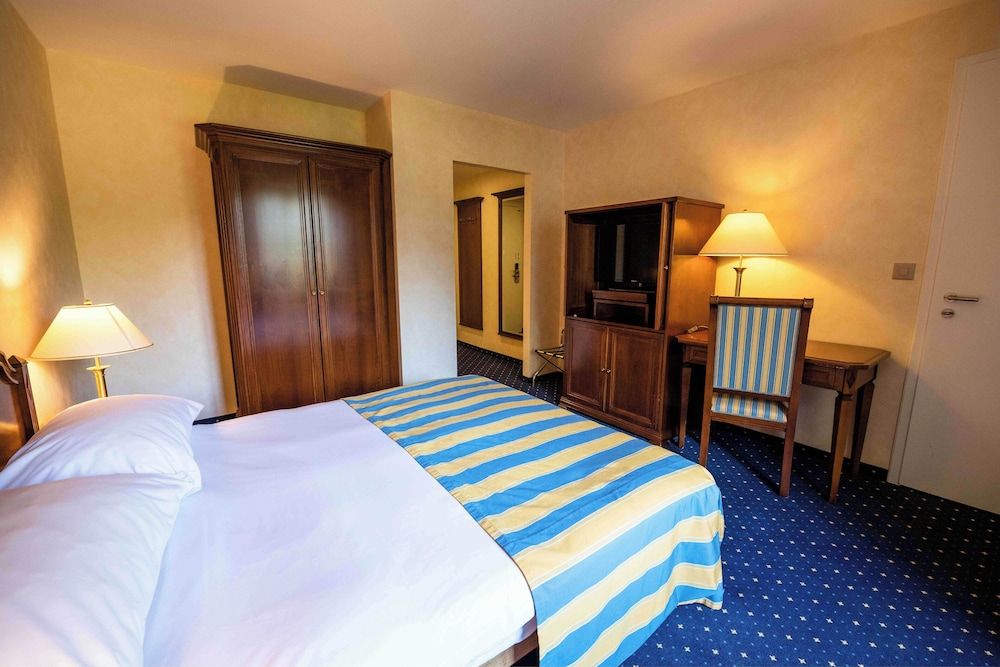 Traditional Room