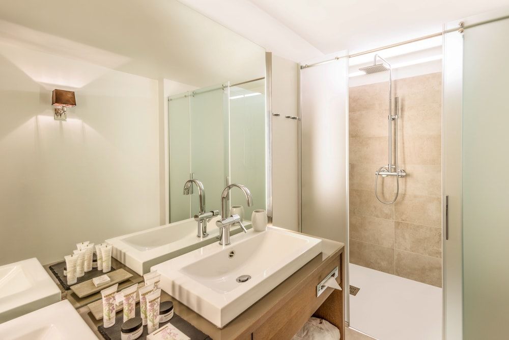 Hotel Matthiol Standard Double Room 11