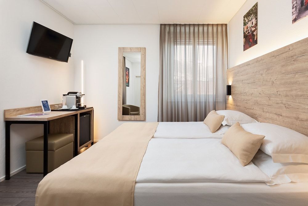 Hotel DU LAC Locarno Economy Double Room 2