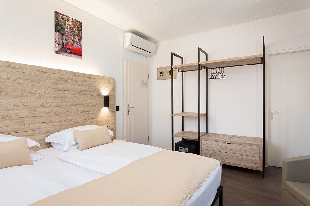 Hotel DU LAC Locarno Economy Double Room