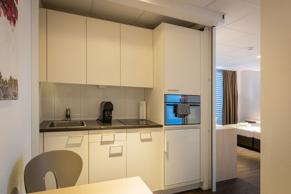 Los Lorentes Residences Bern Airport Executive Studio, Terrace (Kitchen) 18