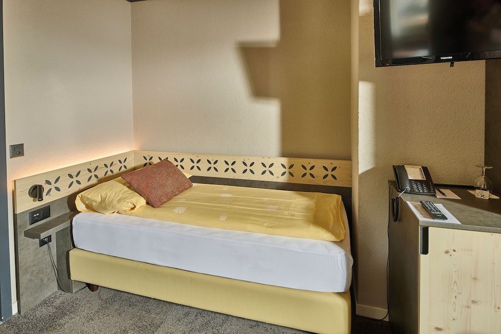 Family Room, 2 Bedrooms, Balcony (3 people)
