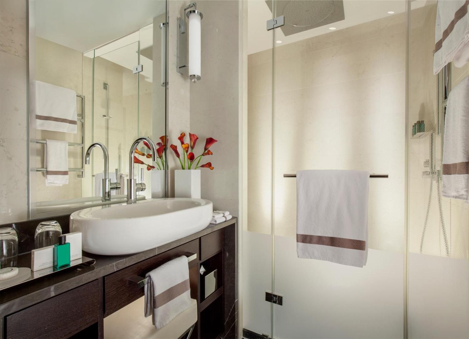 Savoy Executive Suite with Lake View