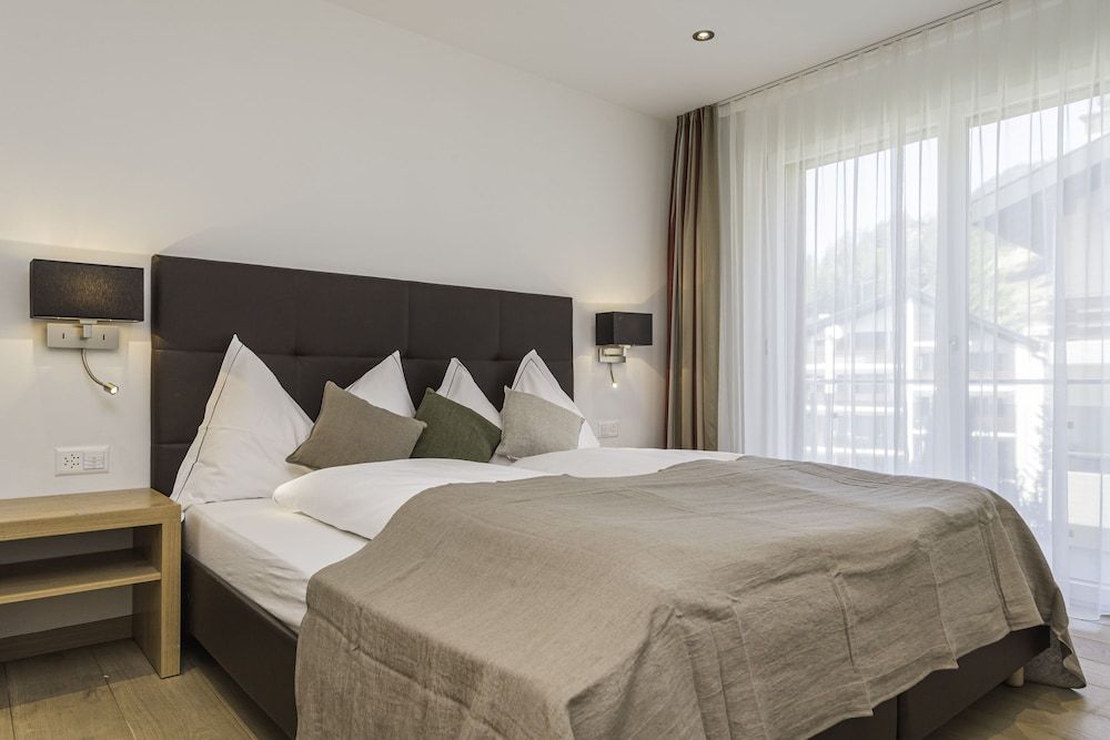 Matthiol Serviced Apartments Premium Penthouse, 4 Bedrooms 2