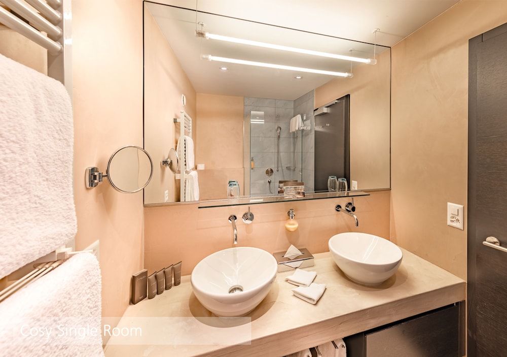 Lenkerhof Gourmet Spa Resort Cosy Double Room 3