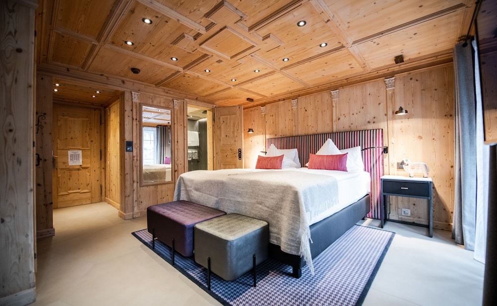 undefined Tradition Julen Hotel 10