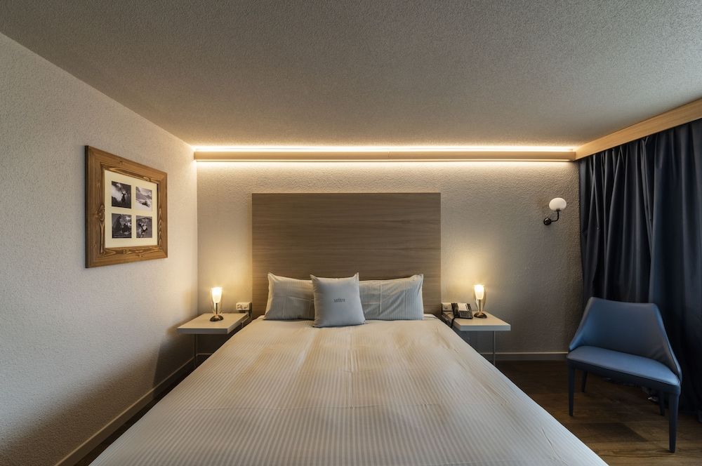 Junior Suite, Multiple Beds, Balcony, Mountainside