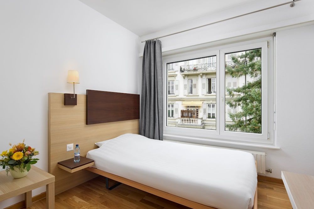 undefined Hôtel Bon Port 3