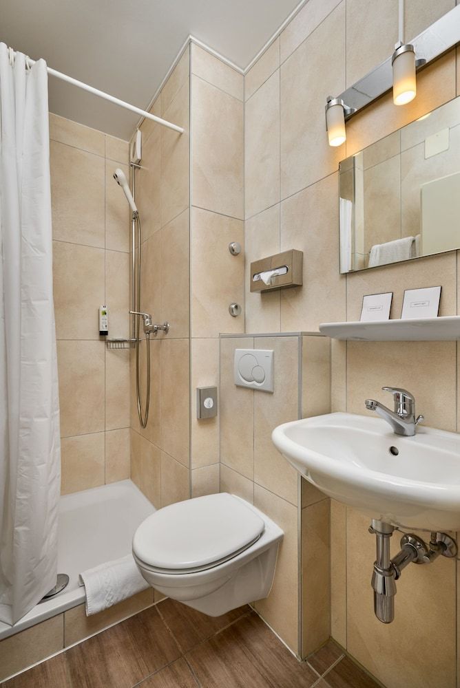 undefined Hôtel Bon Port 10