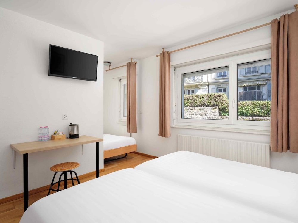 undefined Hôtel Bon Port 8