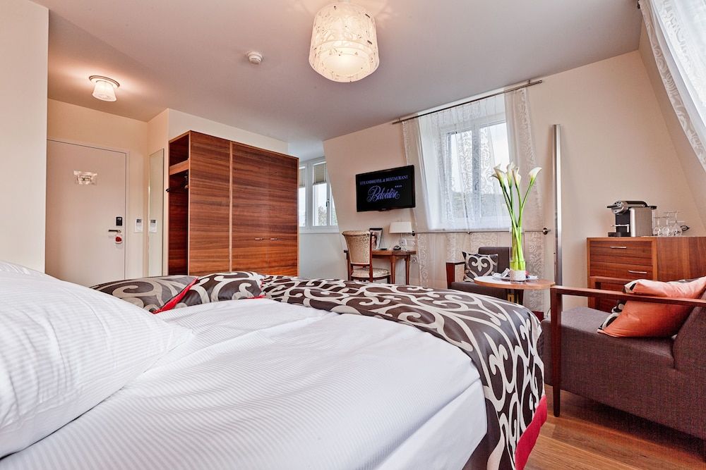 Boutique Room