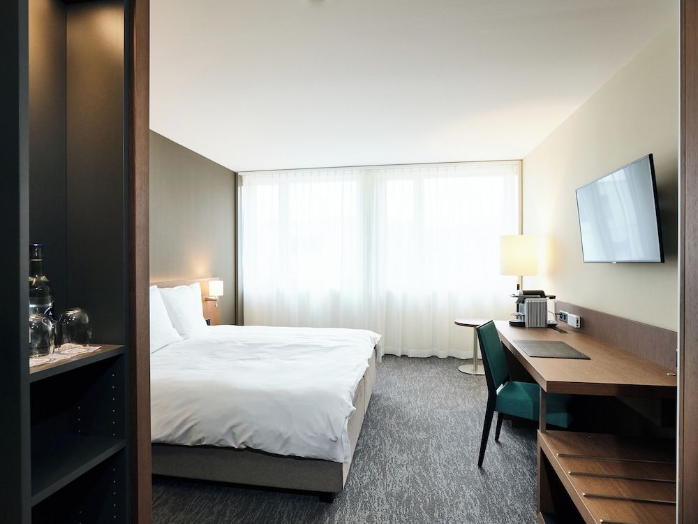 Economy Lakeside Double Room