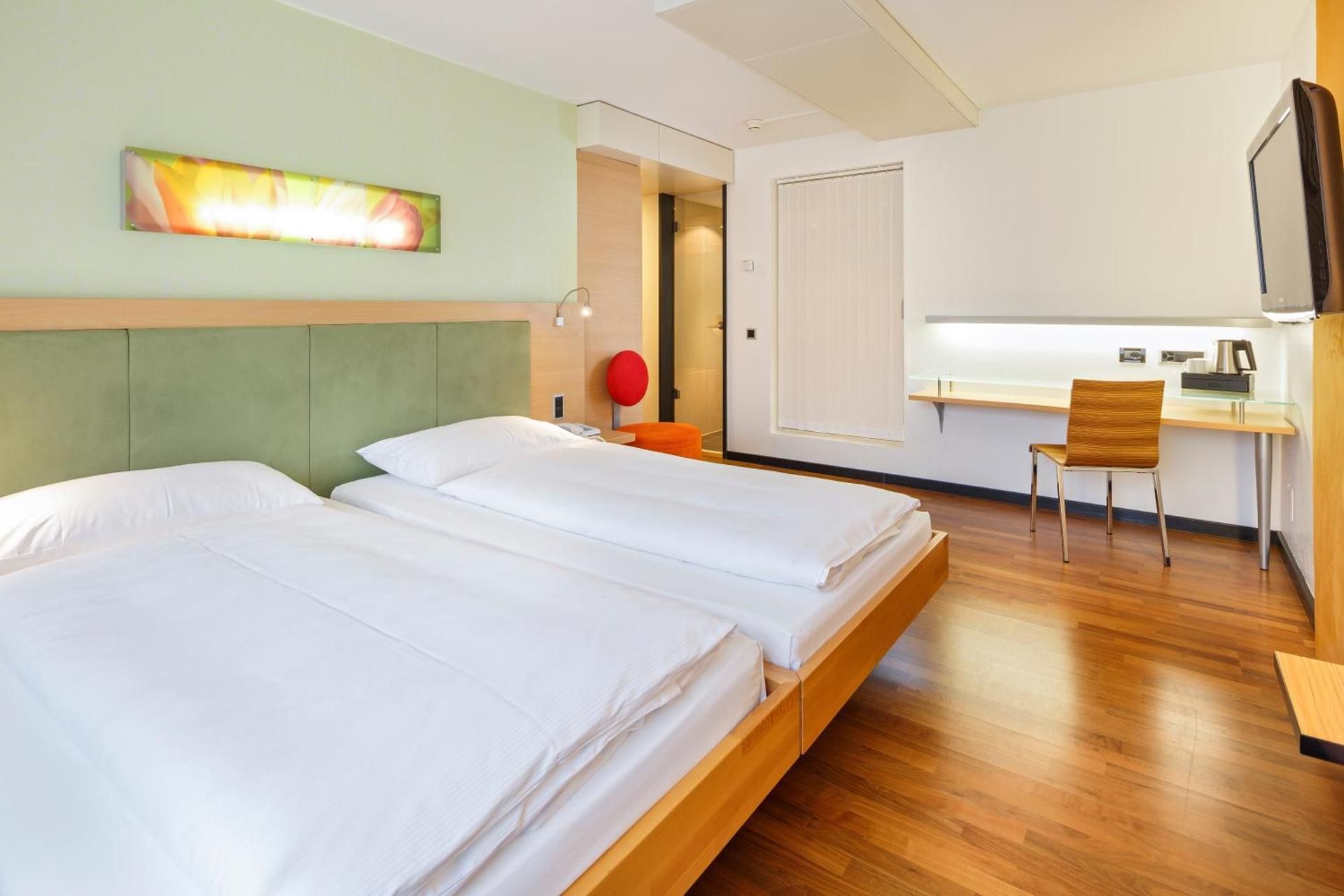 Twin Comfort Room