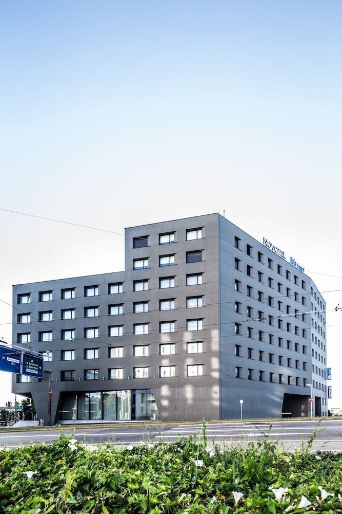 undefined Novotel Basel City 5