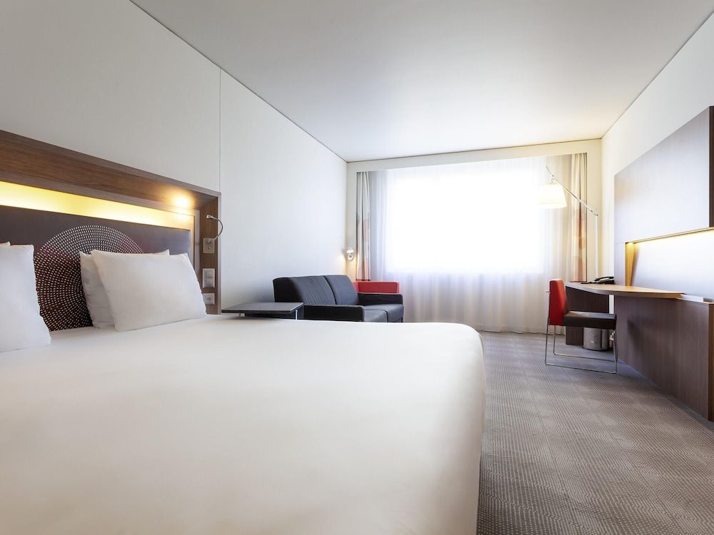 undefined Novotel Basel City 9