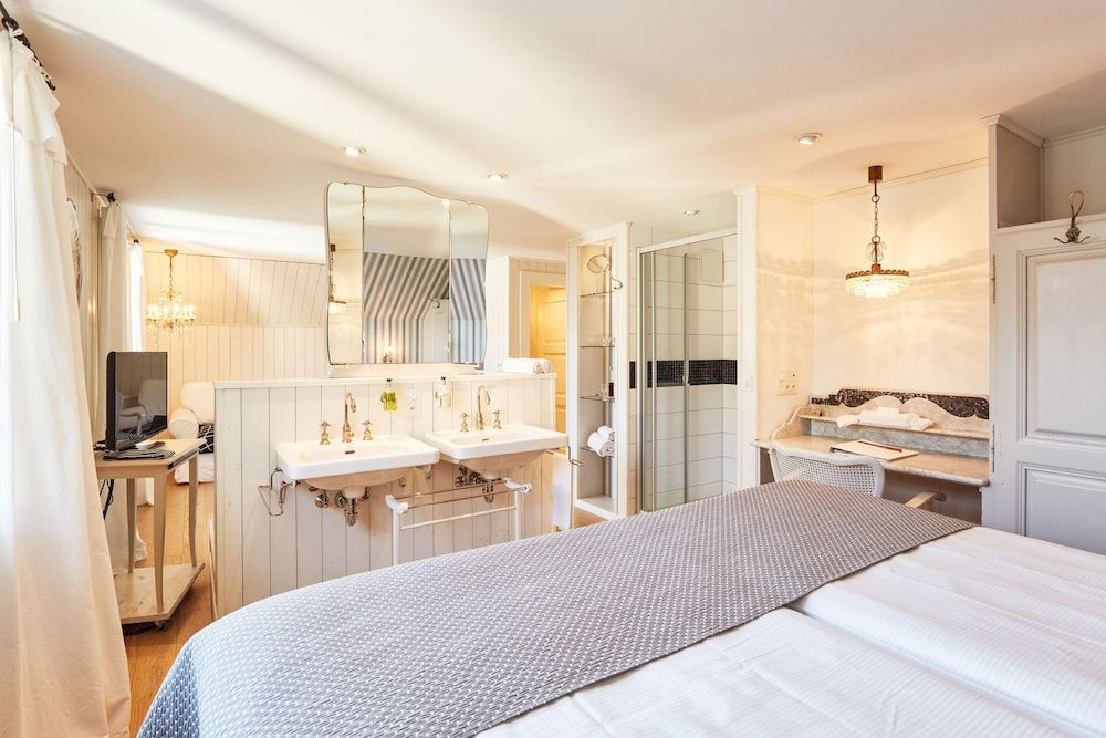 Boutique Hotel Schluessel Deluxe Double Room 2