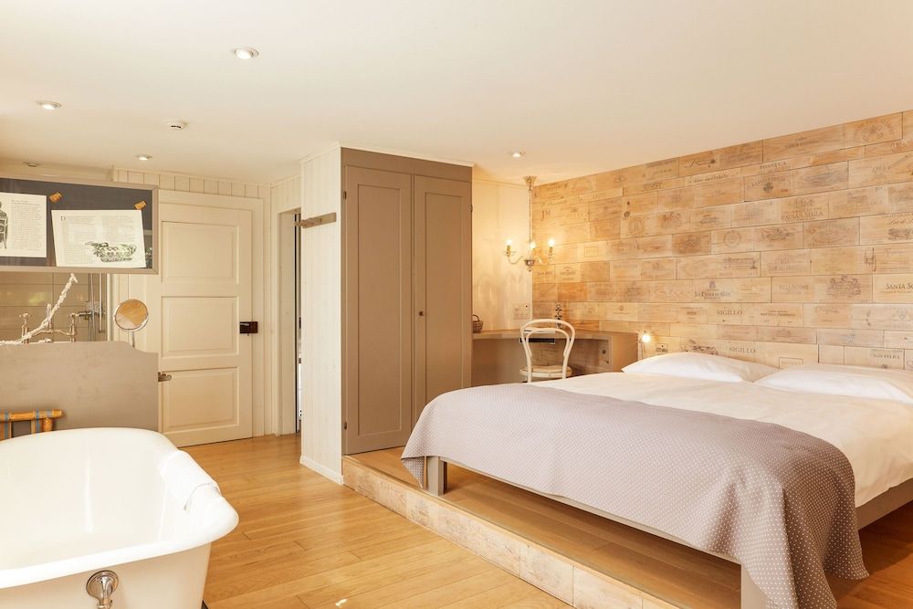 Boutique Hotel Schluessel Deluxe Double Room 4