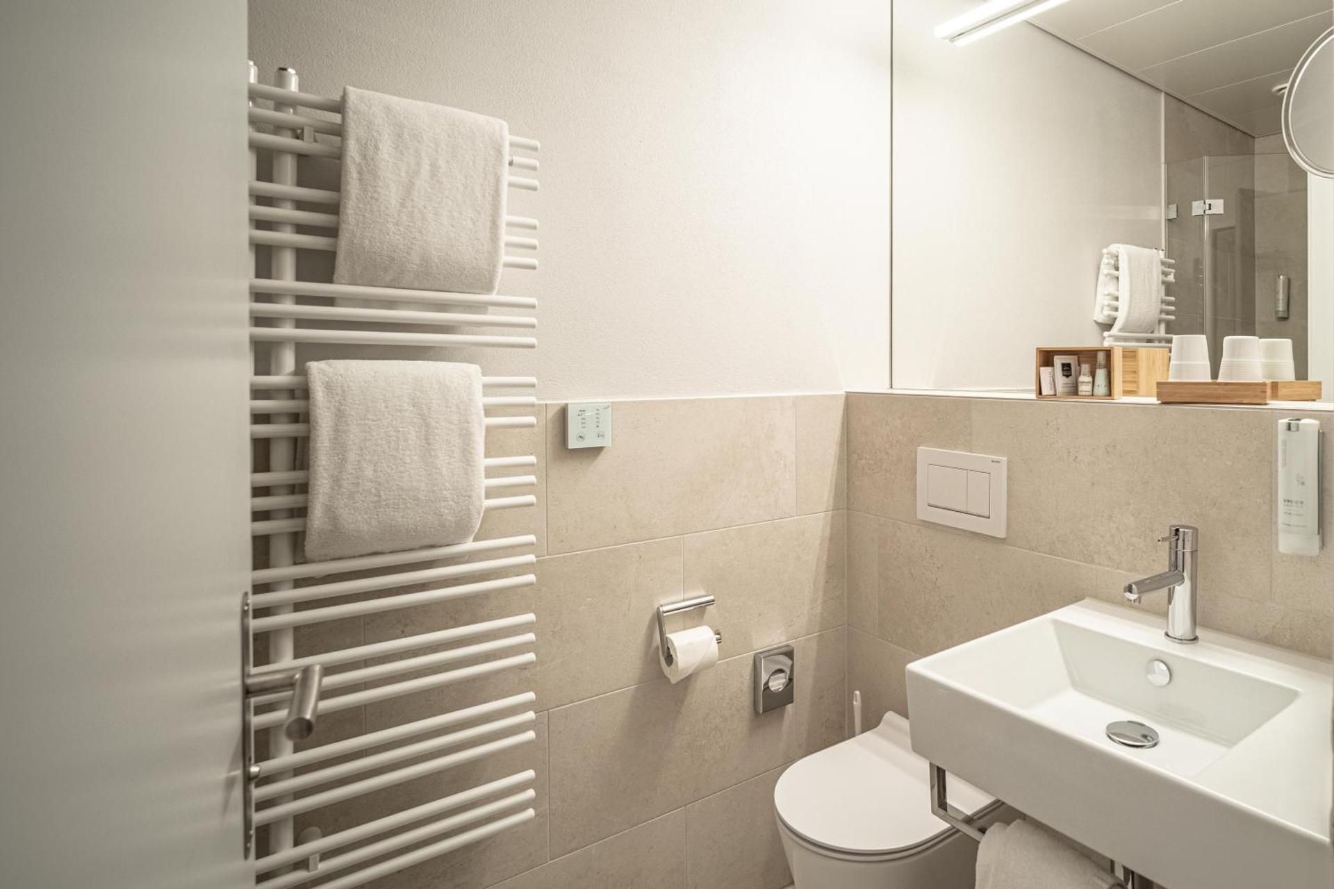 undefined Hotel Bären Am Bundesplatz 5