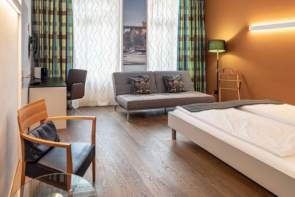 undefined Hotel Bären Am Bundesplatz 10