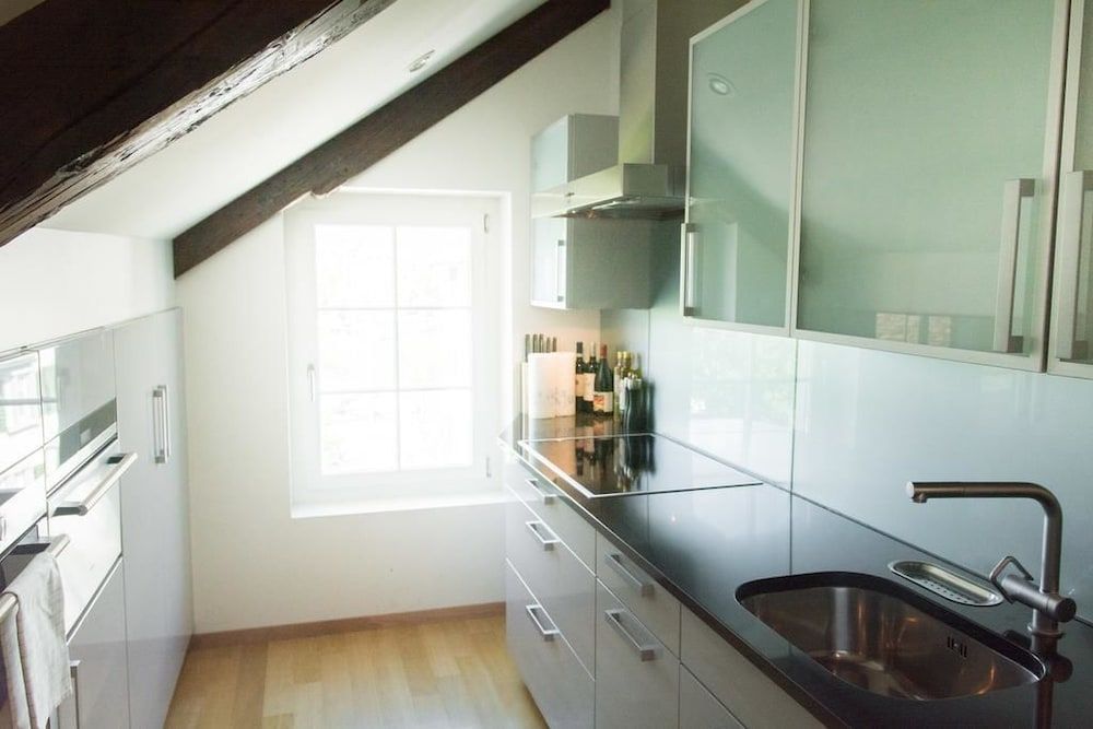 Lake Side Location Bellevue City Apartment, 2 Bedrooms, Non Smoking, Lakeside 10