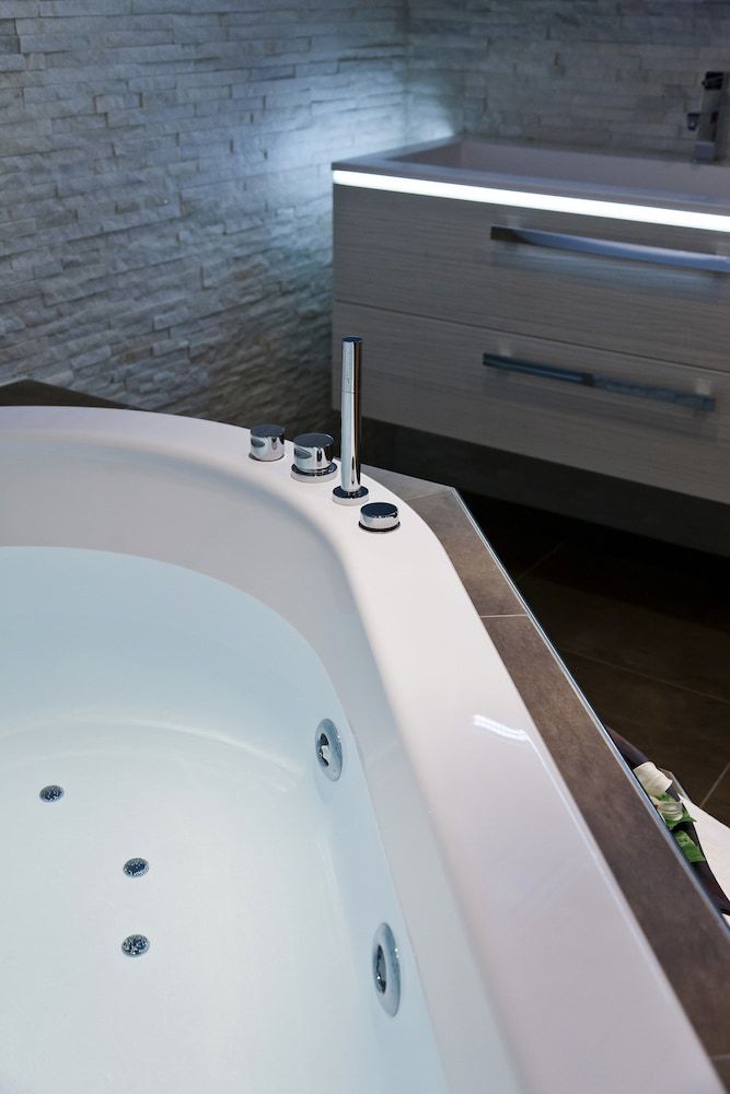 Hotel Amaris Spa-Suite 3