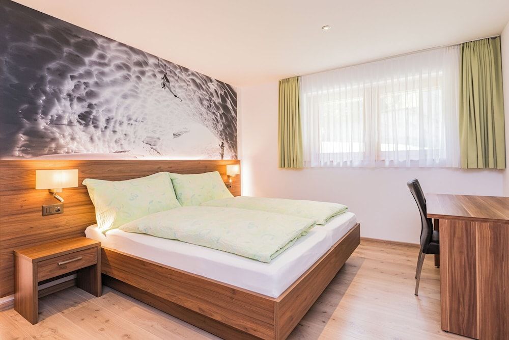 Ferienhaus Casa Luna Apartment, 3 Bedrooms, Kitchen, Mountain View 2