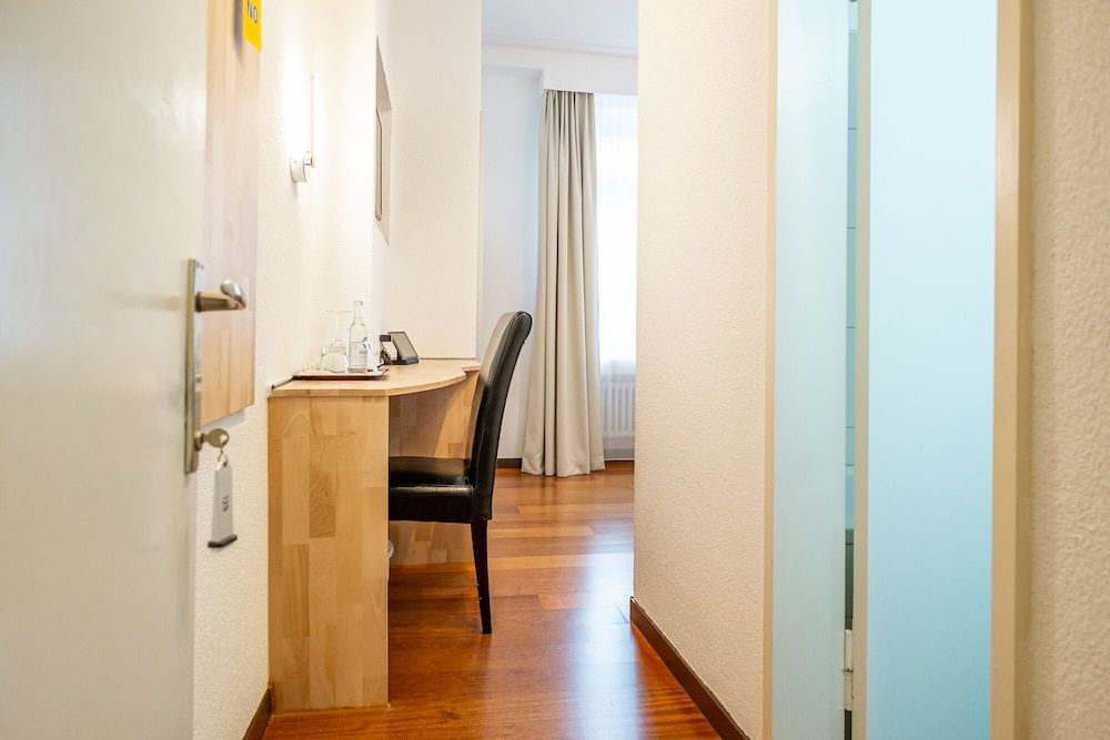 Hotel Europe Davos Standard Single Room 5