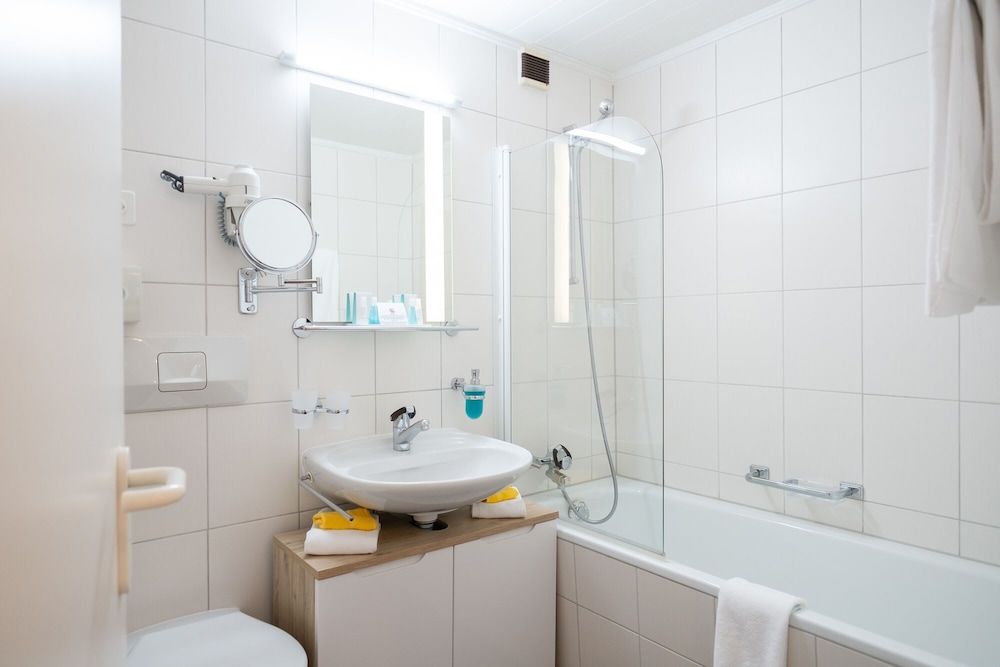 Hotel Europe Davos Standard Single Room 4