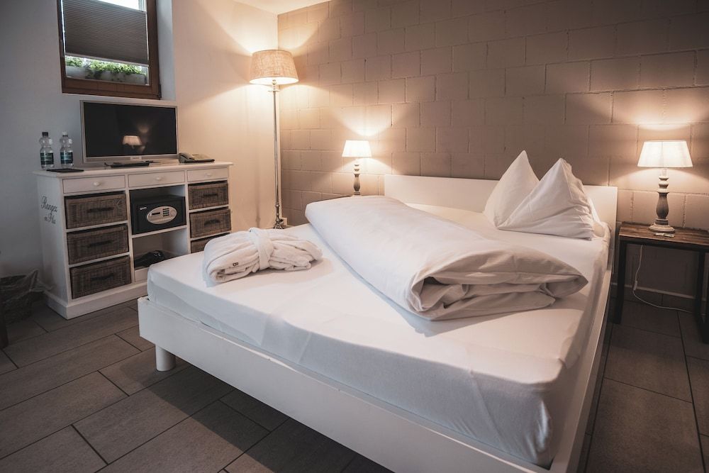 Romantik Hotel Bären Single Room (Budget) 4