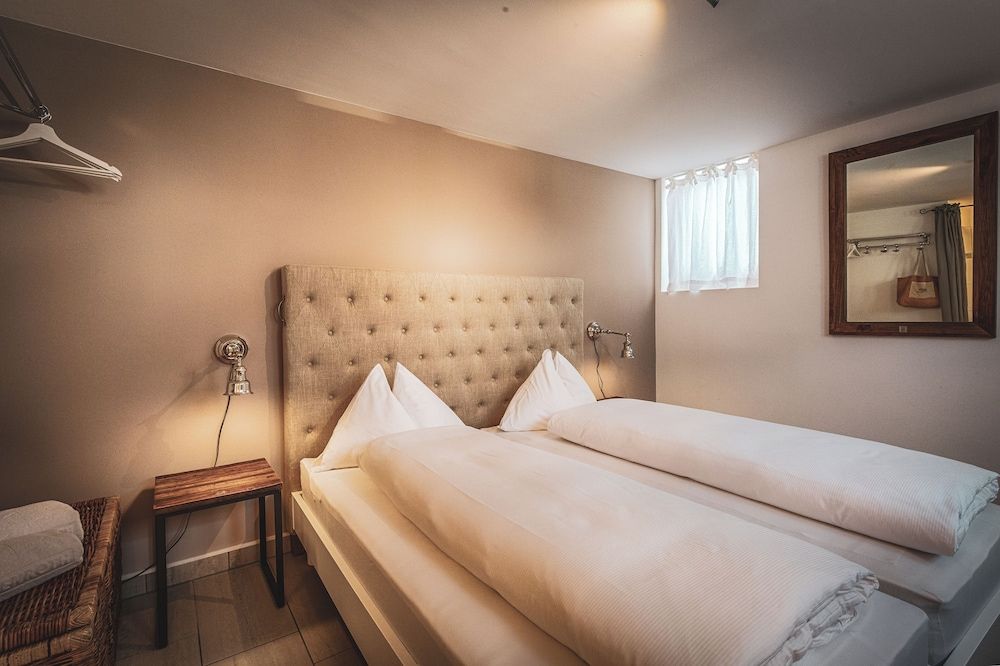 Romantik Hotel Bären Double Room (Budget) 2