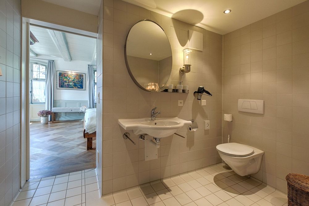 Romantik Hotel Bären Classic Room 4