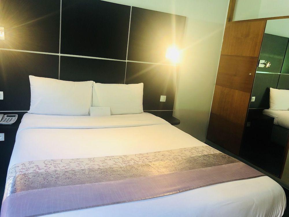 Détente Hôtel Double Room 6